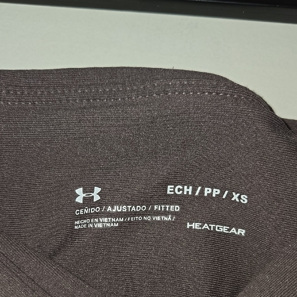 Under Armour Gray Leggings with Stretchy Fit and Wide Waistband - Picture 2 of 7